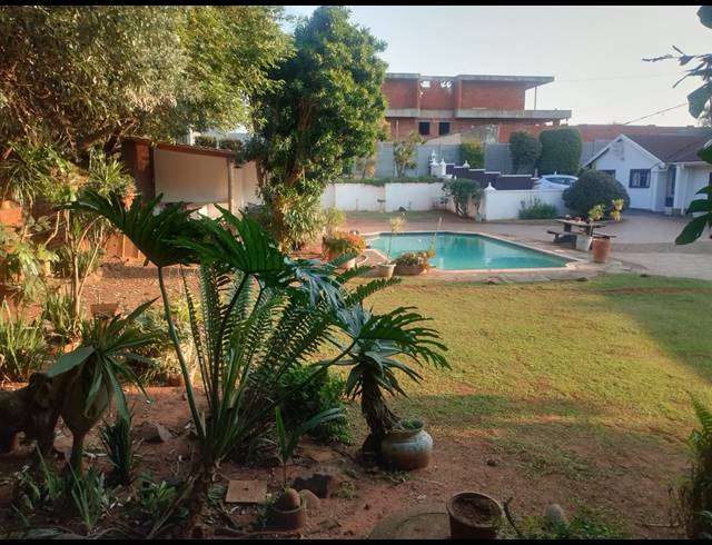 5 BEDROOM HOUSE FOR SALE IN BLUFF